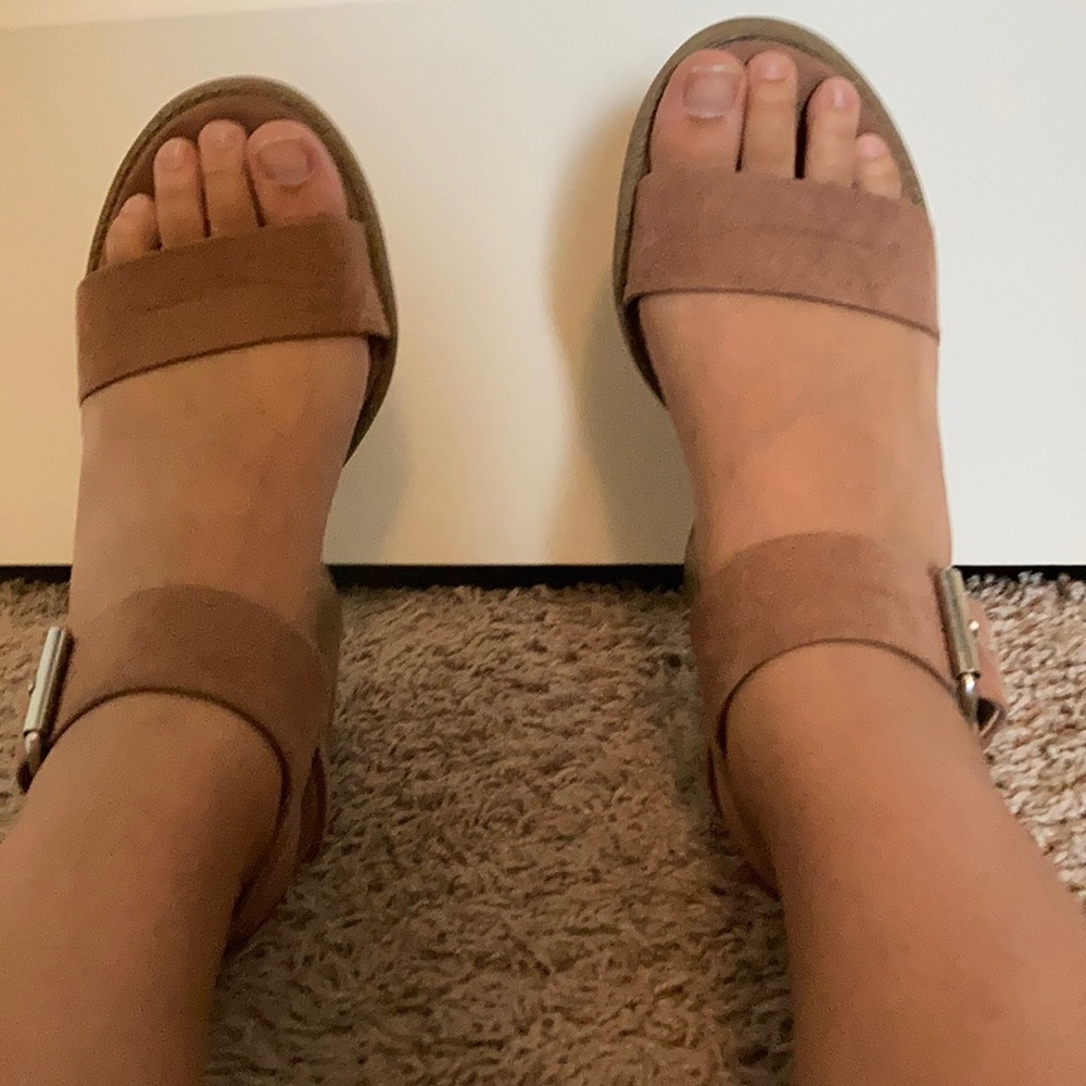 2 inch heels good condition